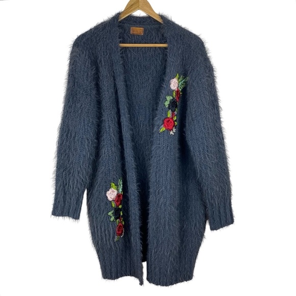 Pol Long Cardigan Sweater Gray Open Front Women’s Size M Embroidered Warm Cozy - Picture 3 of 10